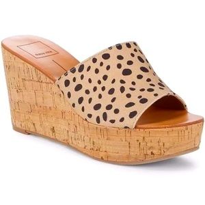 Dolce Vita Barta Wedge Sandals Leopard Cheetah print canvas. Great Condition .